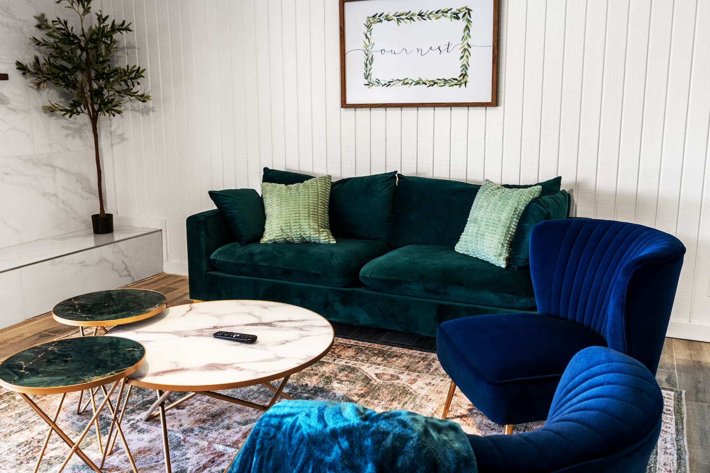 Plenty of space to lounge—this oversized living room is perfect for group movie nights or casual hangs.