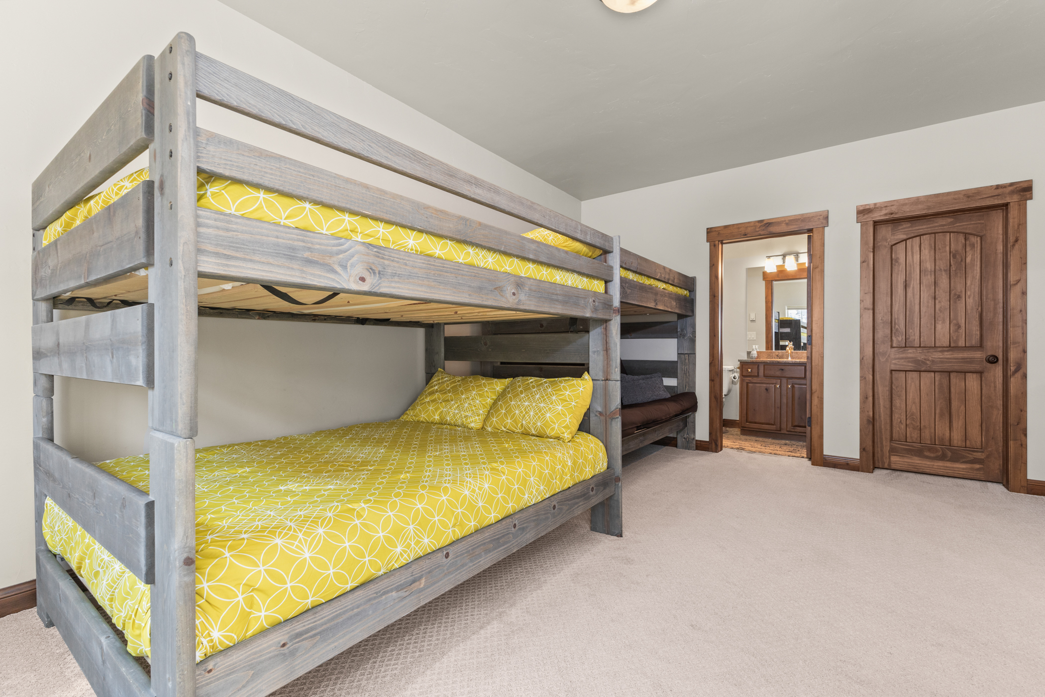 Ground Level - Bunk Room #3 (Queen over Queen & Full over Futon)