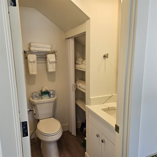 Downstairs half-bath