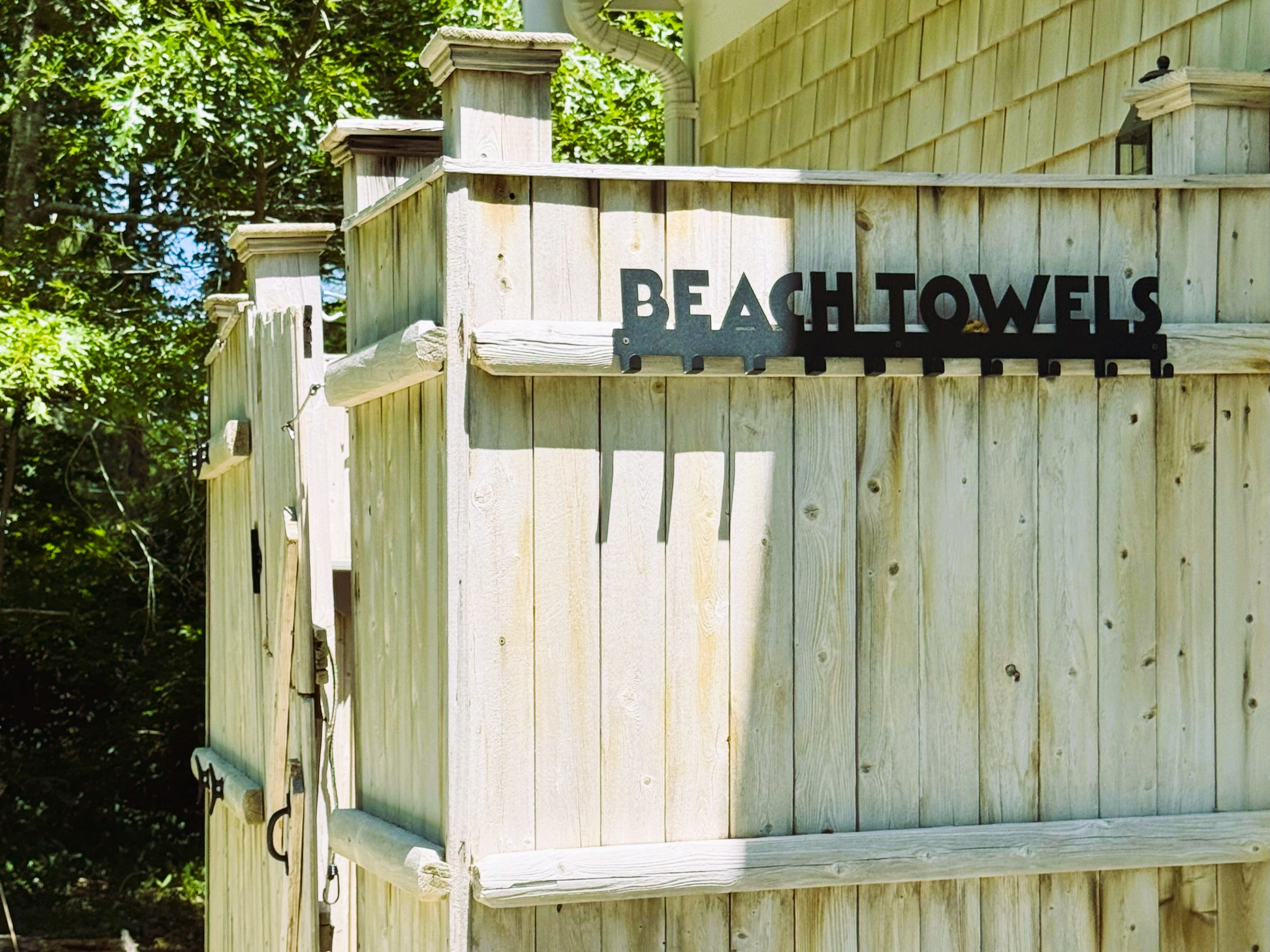 Hot/Cold Outdoor Shower w/ Rinse Sink