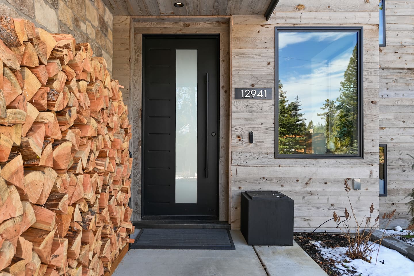 We have plenty of firewood for you.