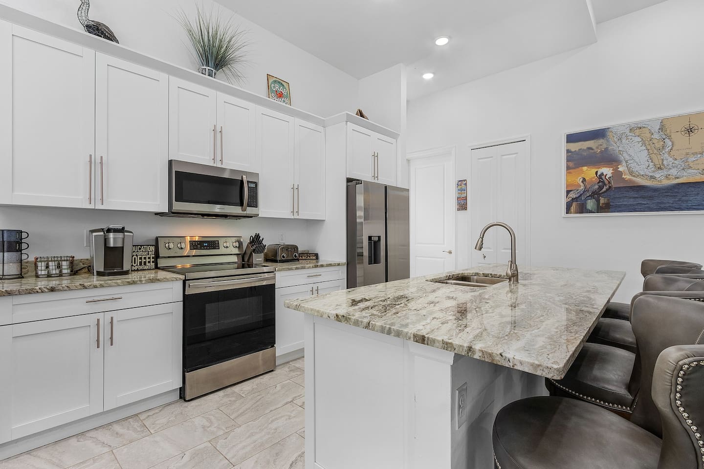 Fully equipped kitchen for your all your needs!