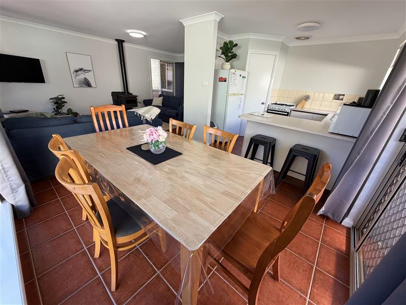 Open plan dining / kitchen for convenience