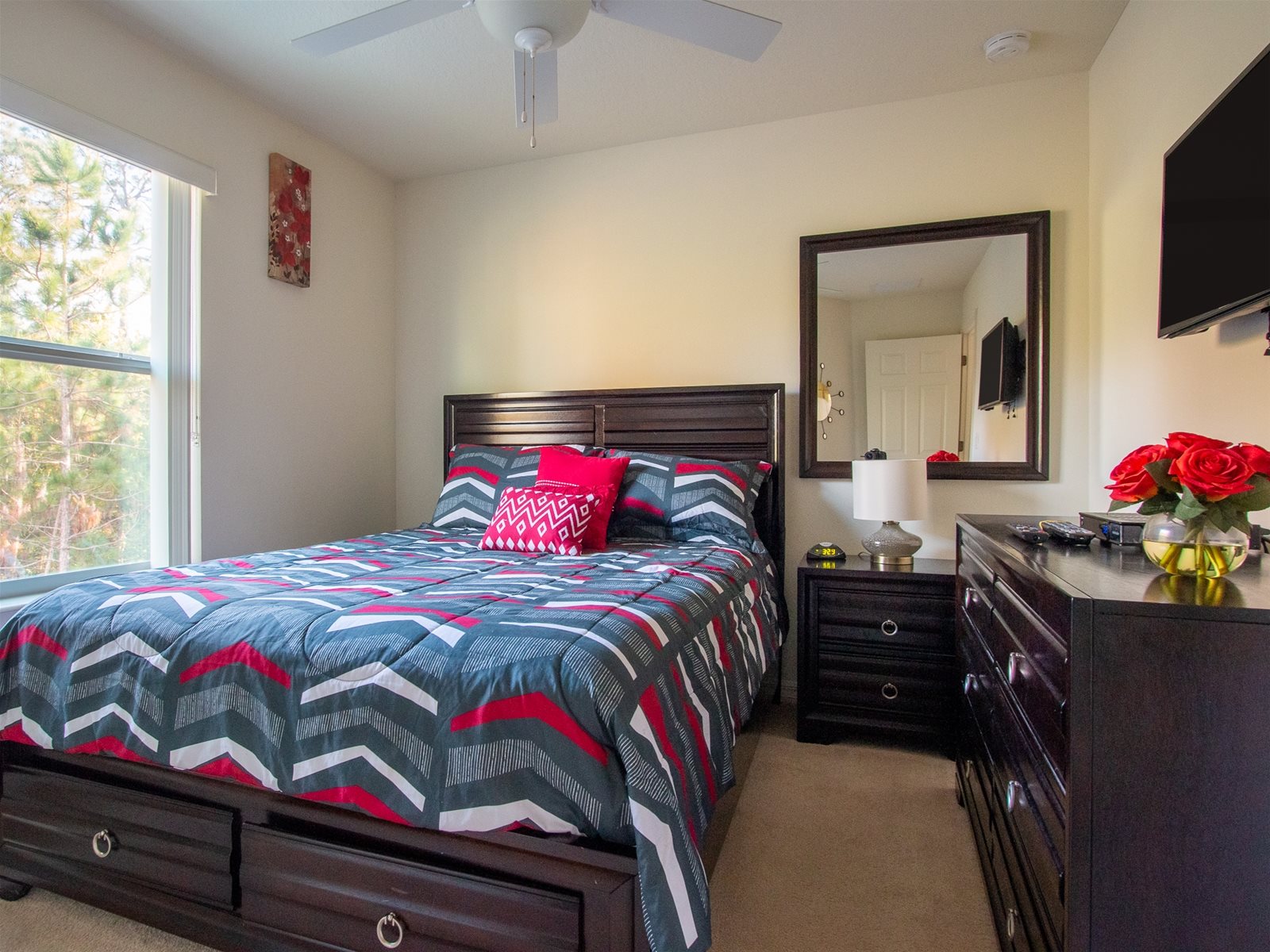 Full Bed, TV in every bedroom!