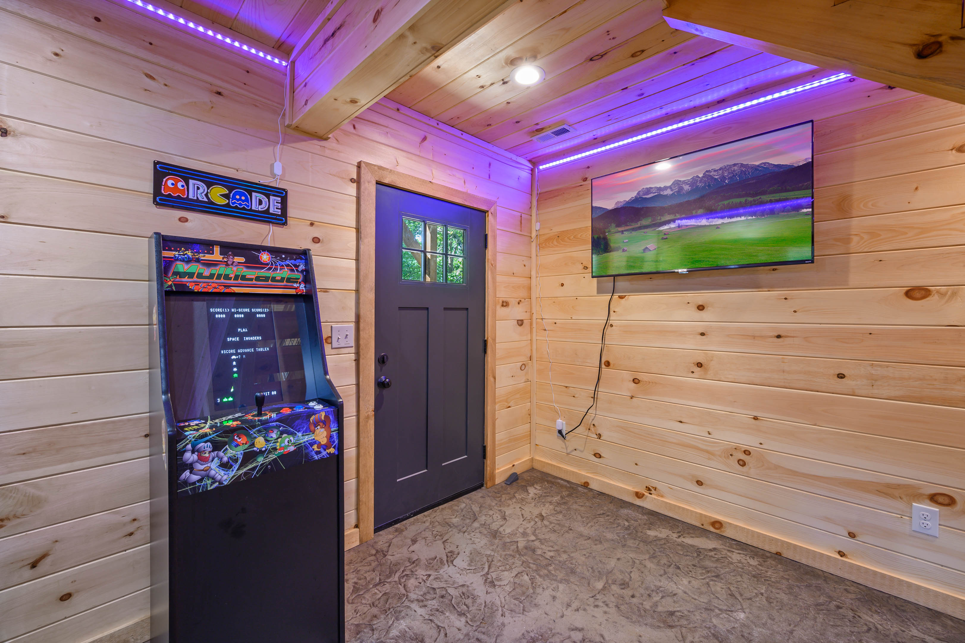 Juniper Cottage Game room and downstairs door to hot tub
