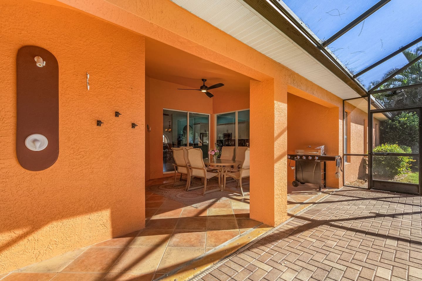 Spacious lanai area with a private outdoor shower!