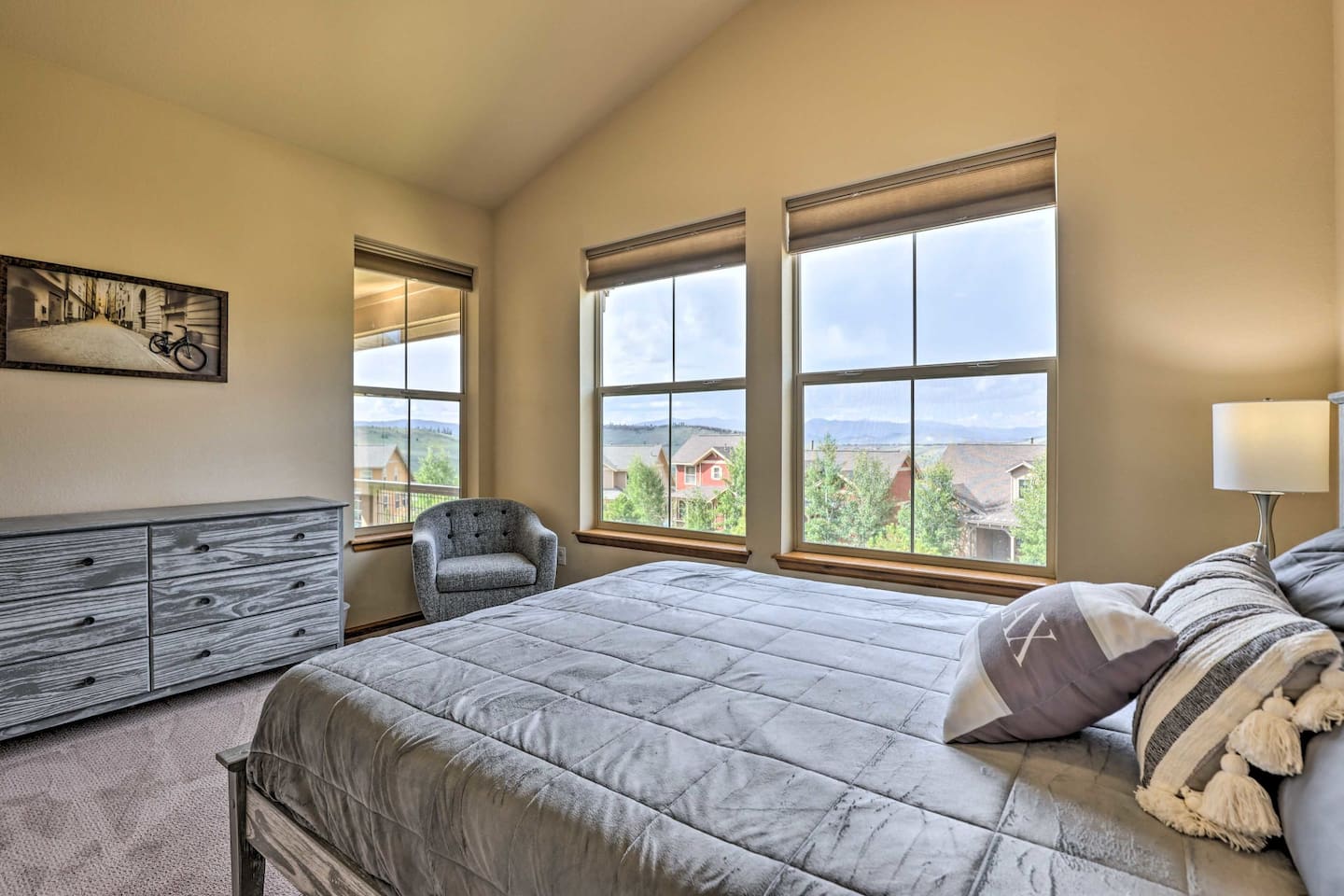 Primary Suite Bedroom