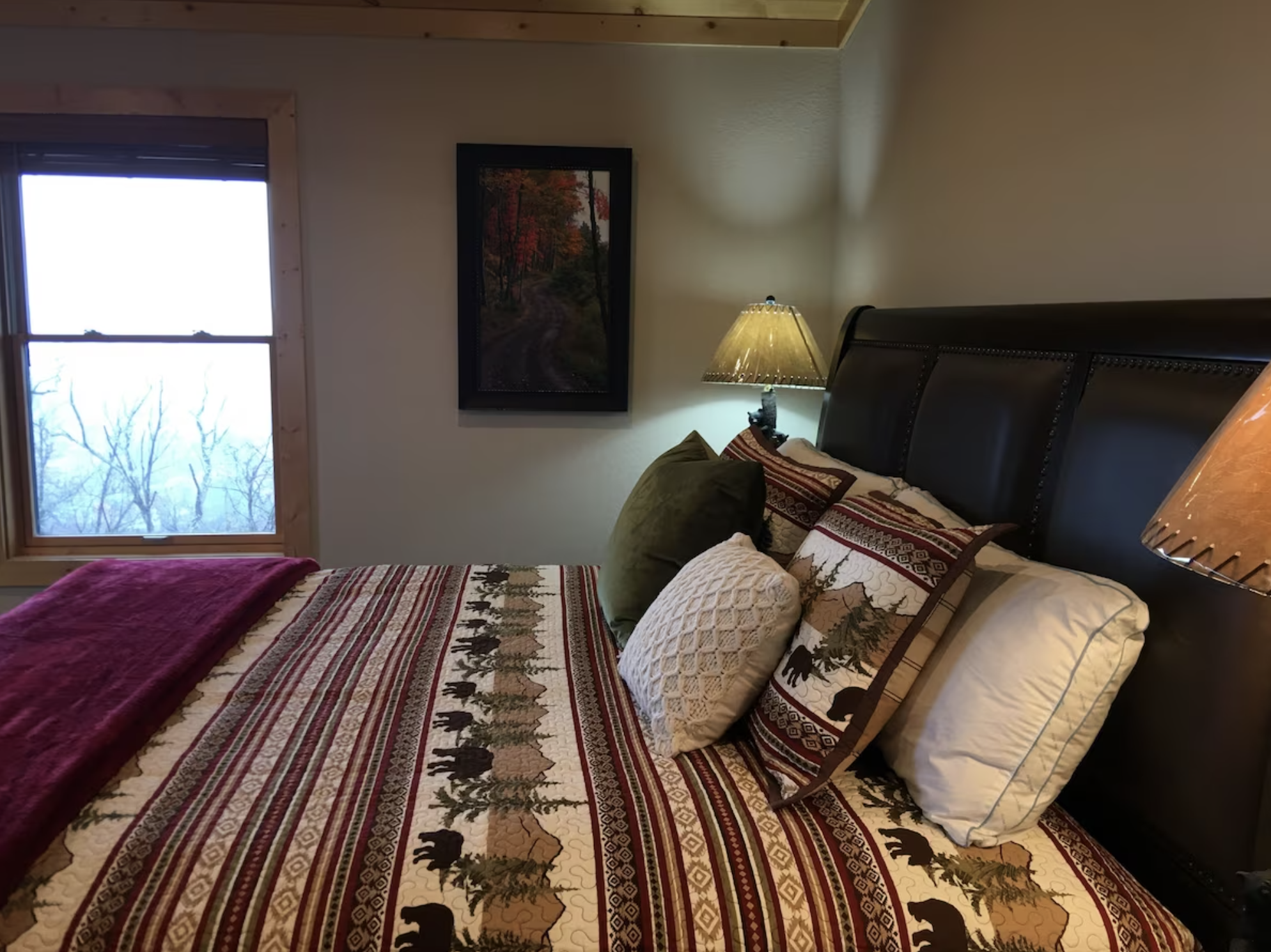 Little Bear Room - king bed