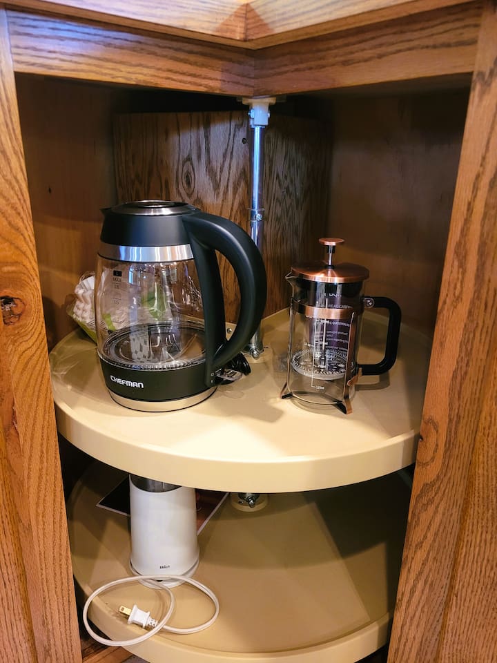 Electric tea kettle and French press