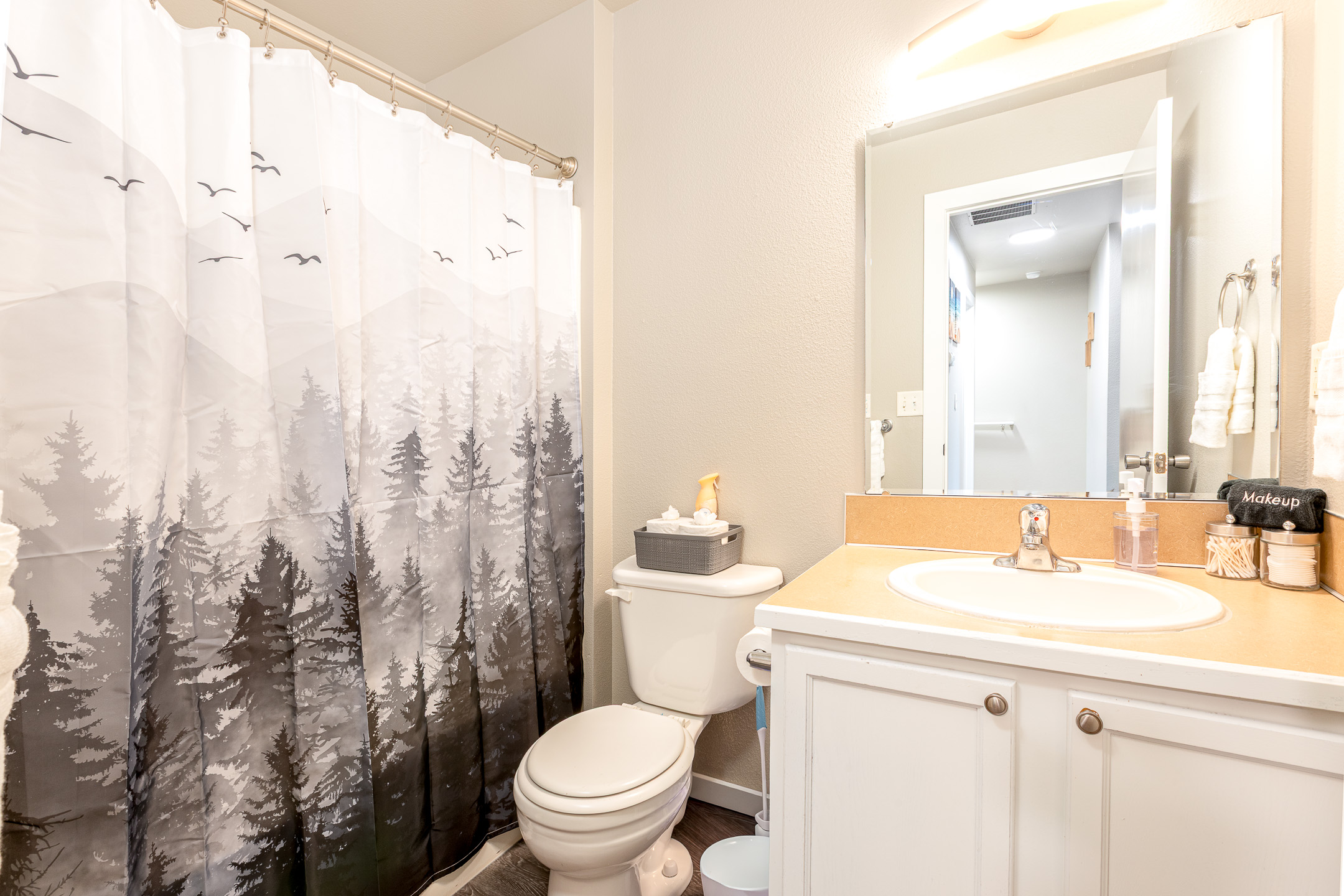 3008 Regan – Second Bathroom
Additional bright bathroom for guest comfort.