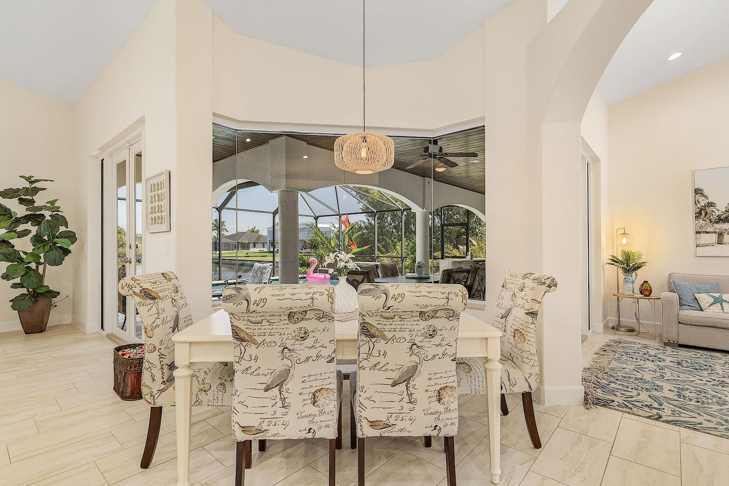 Coastal dining area accommodates up to 6 guests.