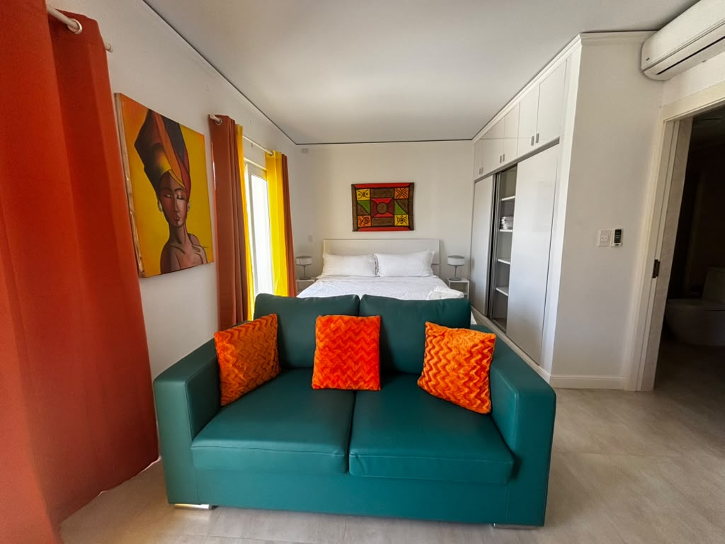 Sunset Vibes - Studio, pool views, resort access 3