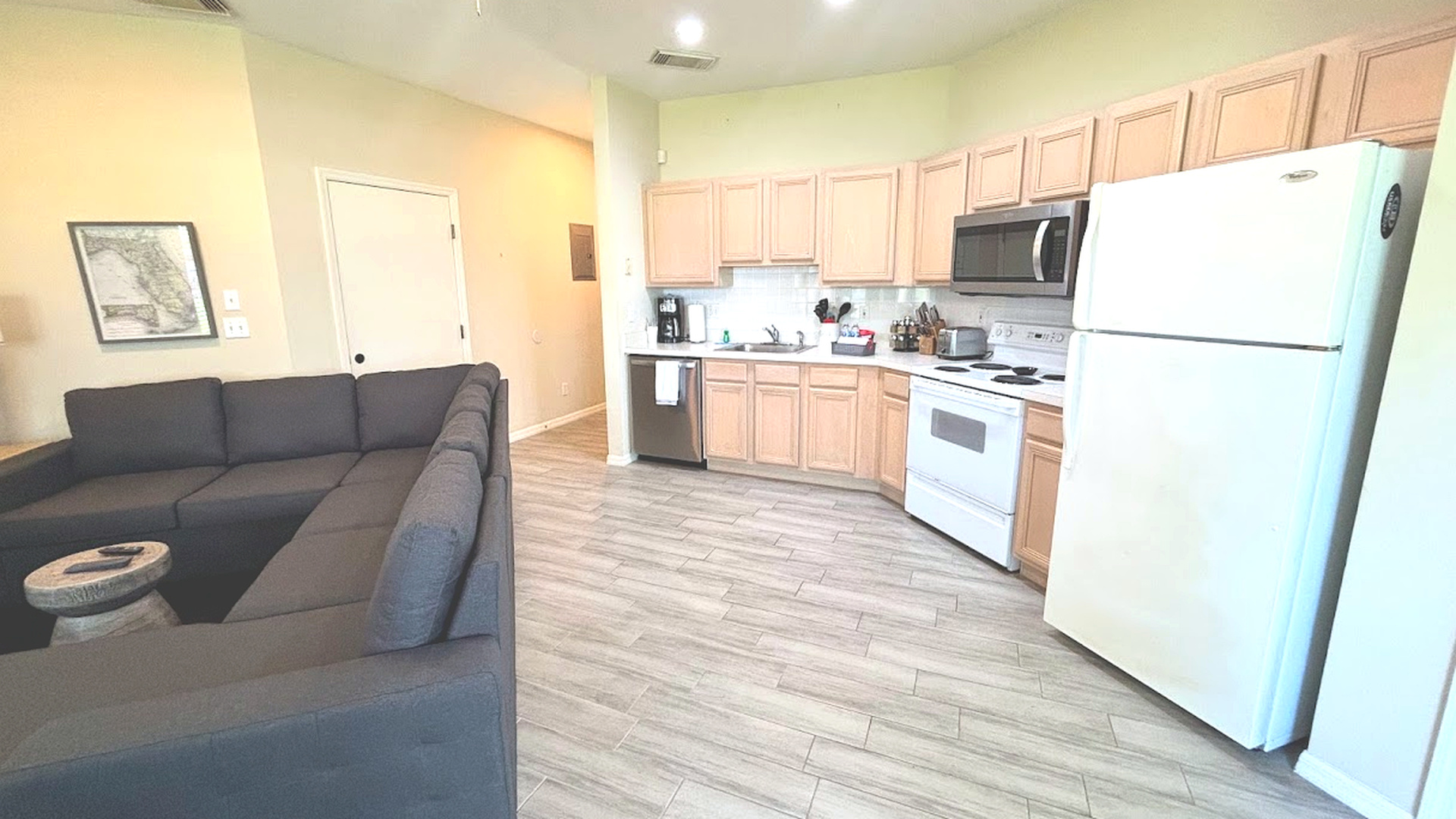 Right Direction Rentals 1 Bedroom Villa 9970 5