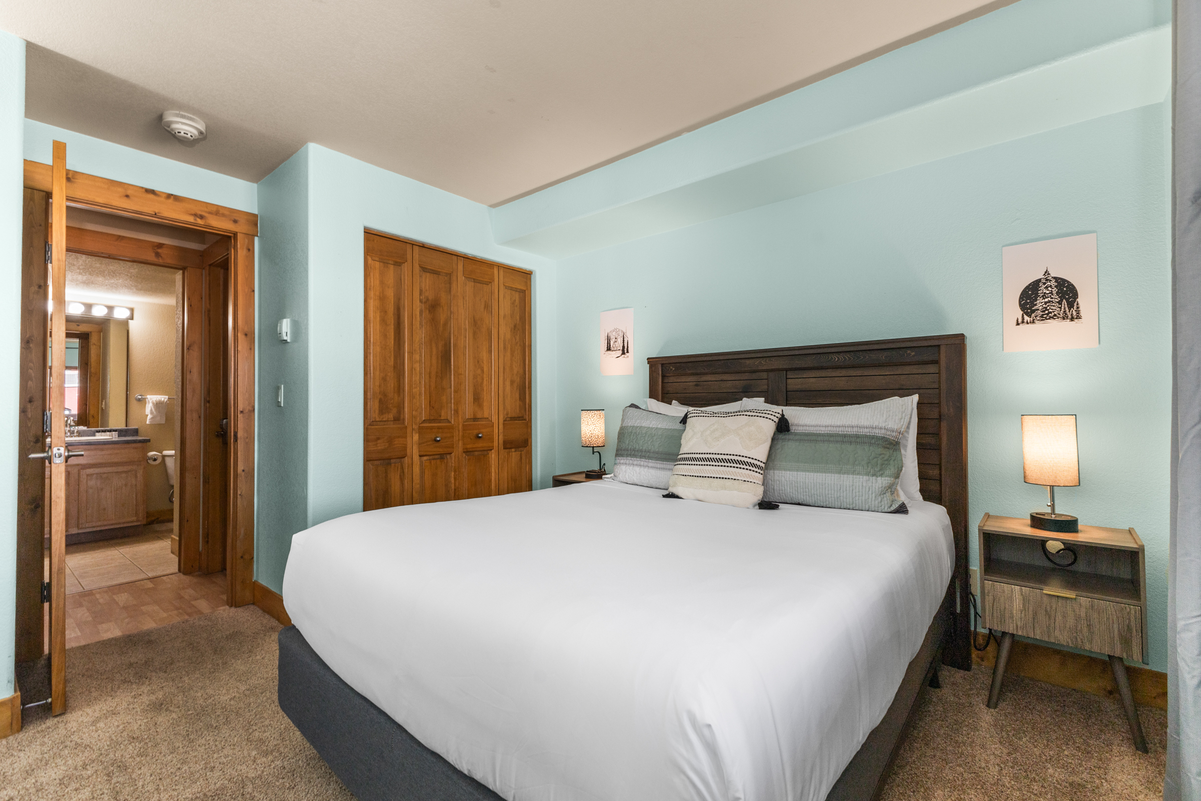 Bedroom #2 | Queen Size Bed