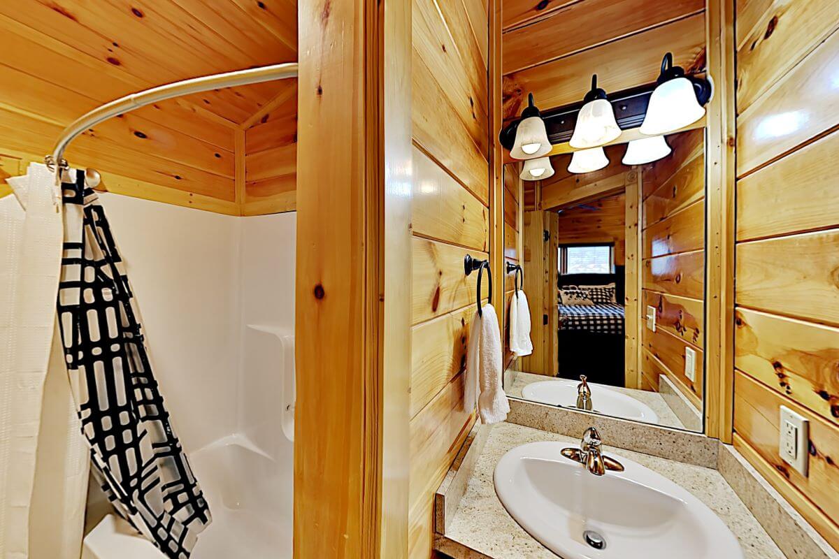 Full bathroom off one of the bedrooms.