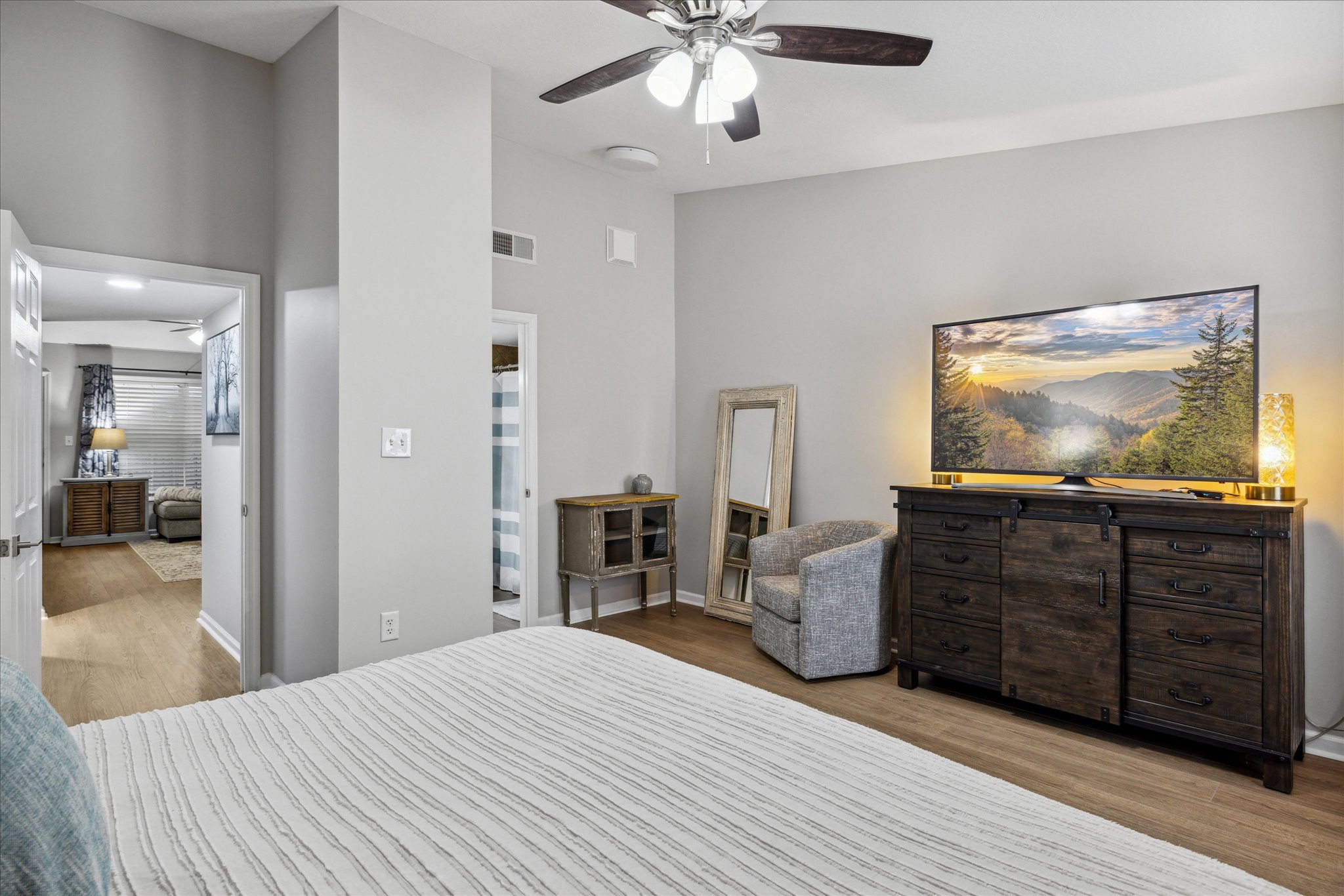 King Master Bedroom
