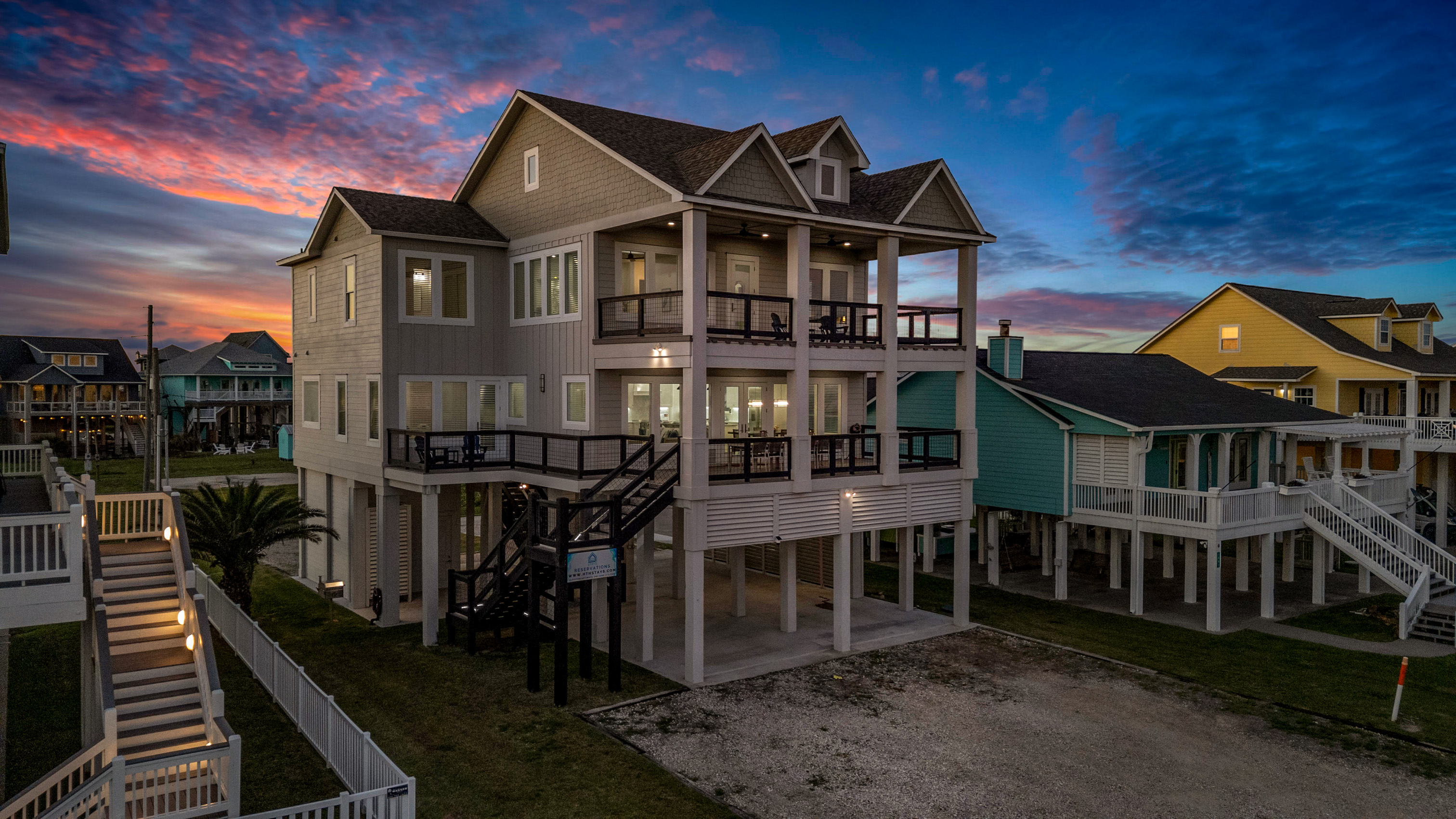 Costa Cristal Exterior: This stunning home boasts a modern, elegant exterior with sleek lines and a commanding presence. A spacious terrace complements the architecture, and the integrated garage blends seamlessly, combining style, and luxury.