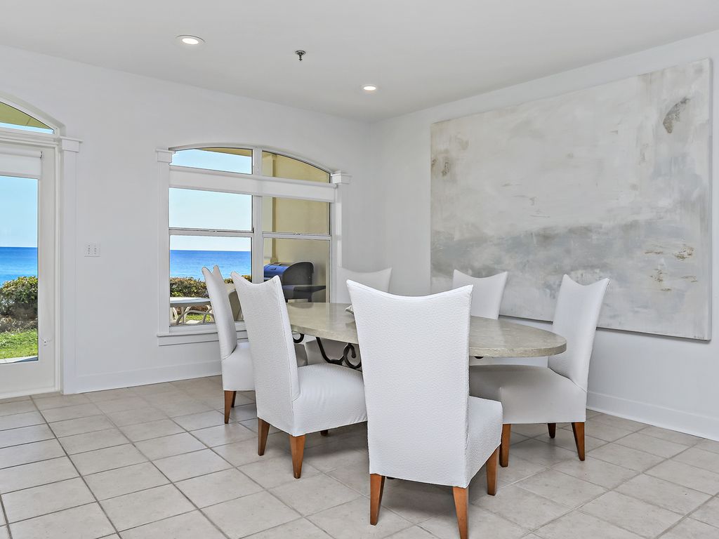 Open concept dining with incredible views