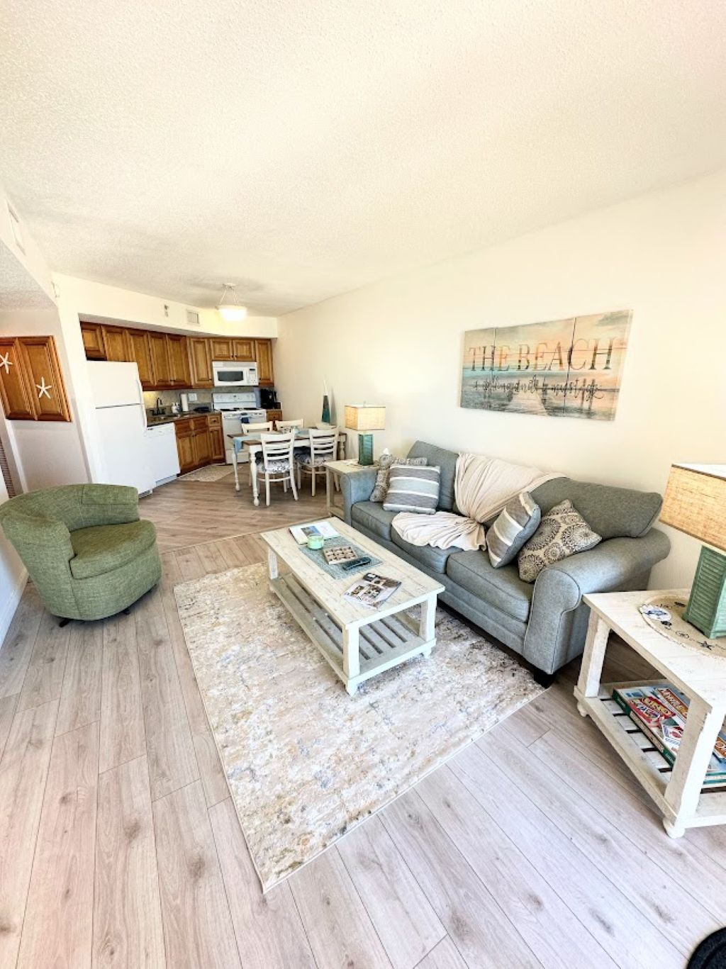 Living Area with Pull out sofa