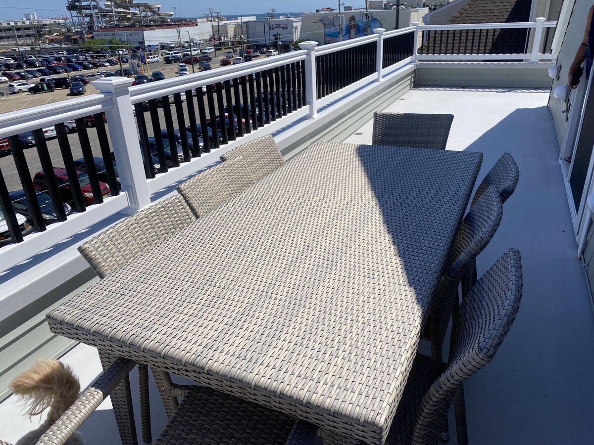 exterior dining
