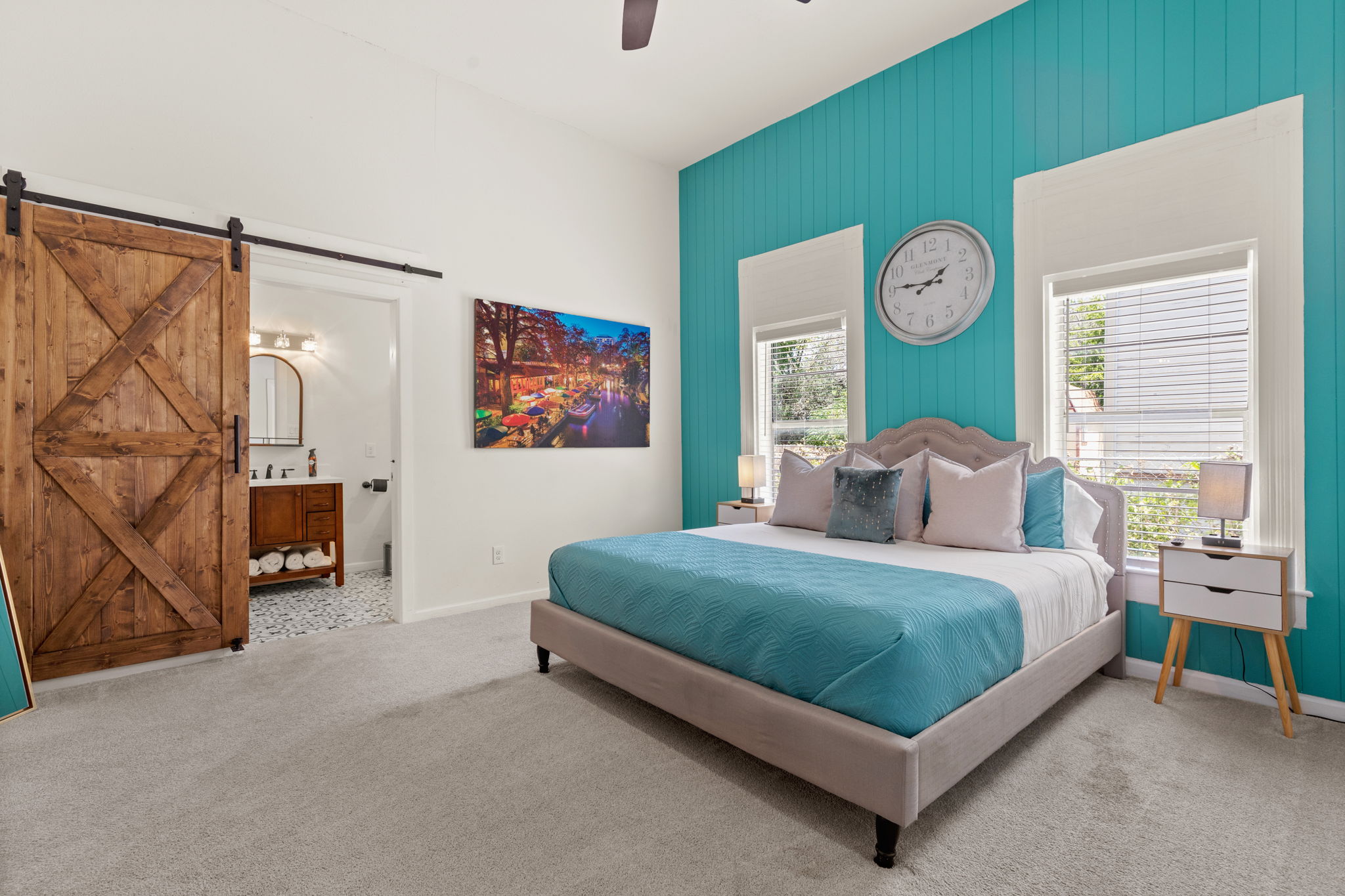 Beautiful king-sized bed renovated