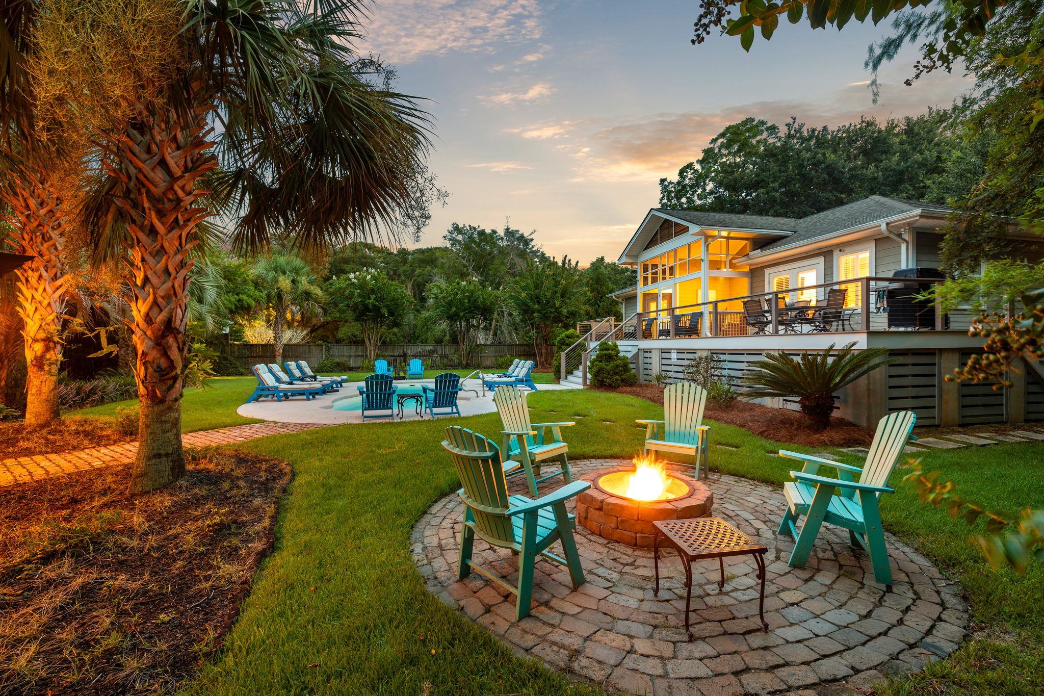 Lush and Private