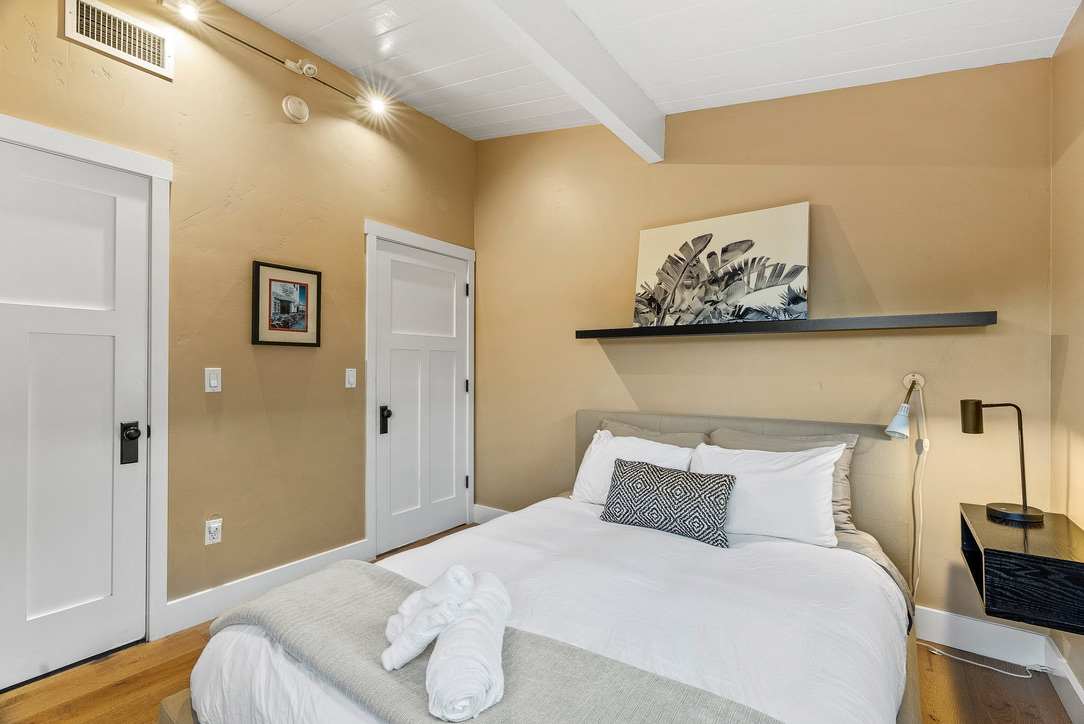 Queen bed