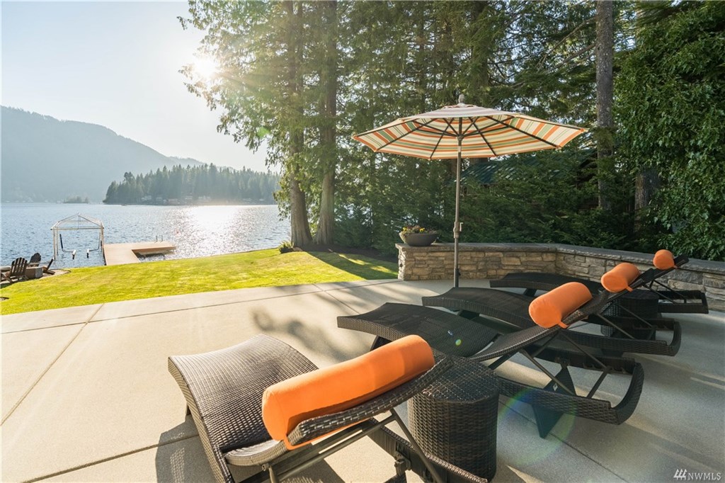 Unwind on a luxury chaise lounge—read a book, soak up the sun, or take a peaceful nap.