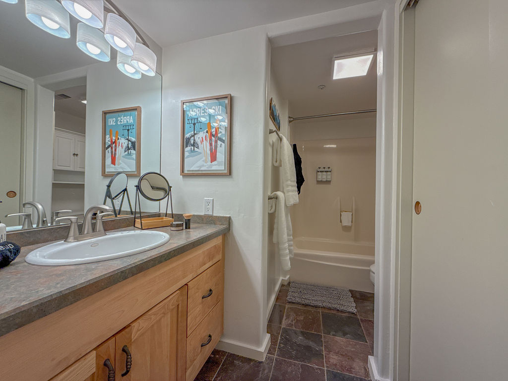 clean and simple with plenty of counter and drawer space.