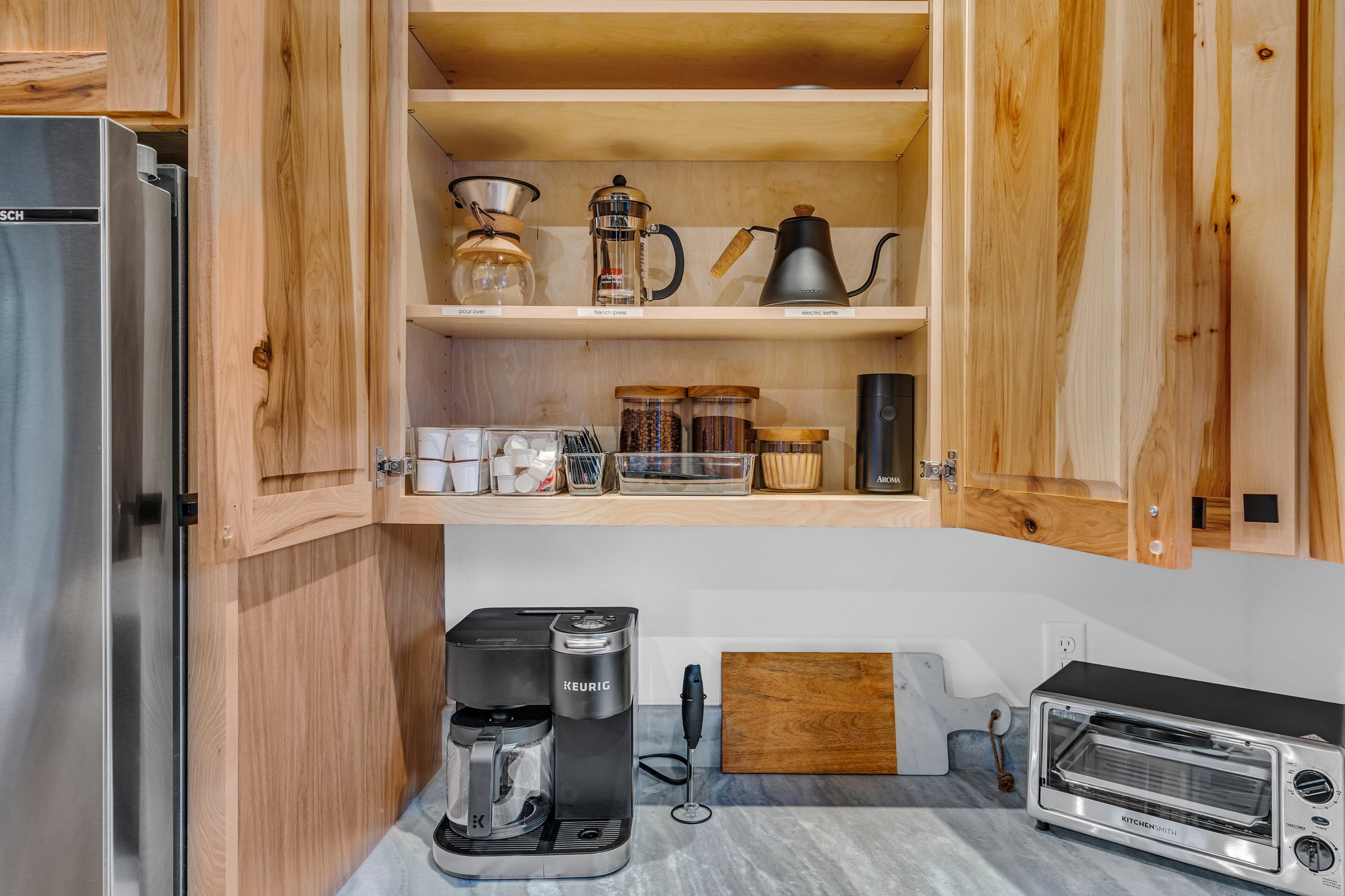 Enjoy coffee in all it's forms: K-cup, drip coffee, pour over, French press. And don't forget the individually wrapped tea!