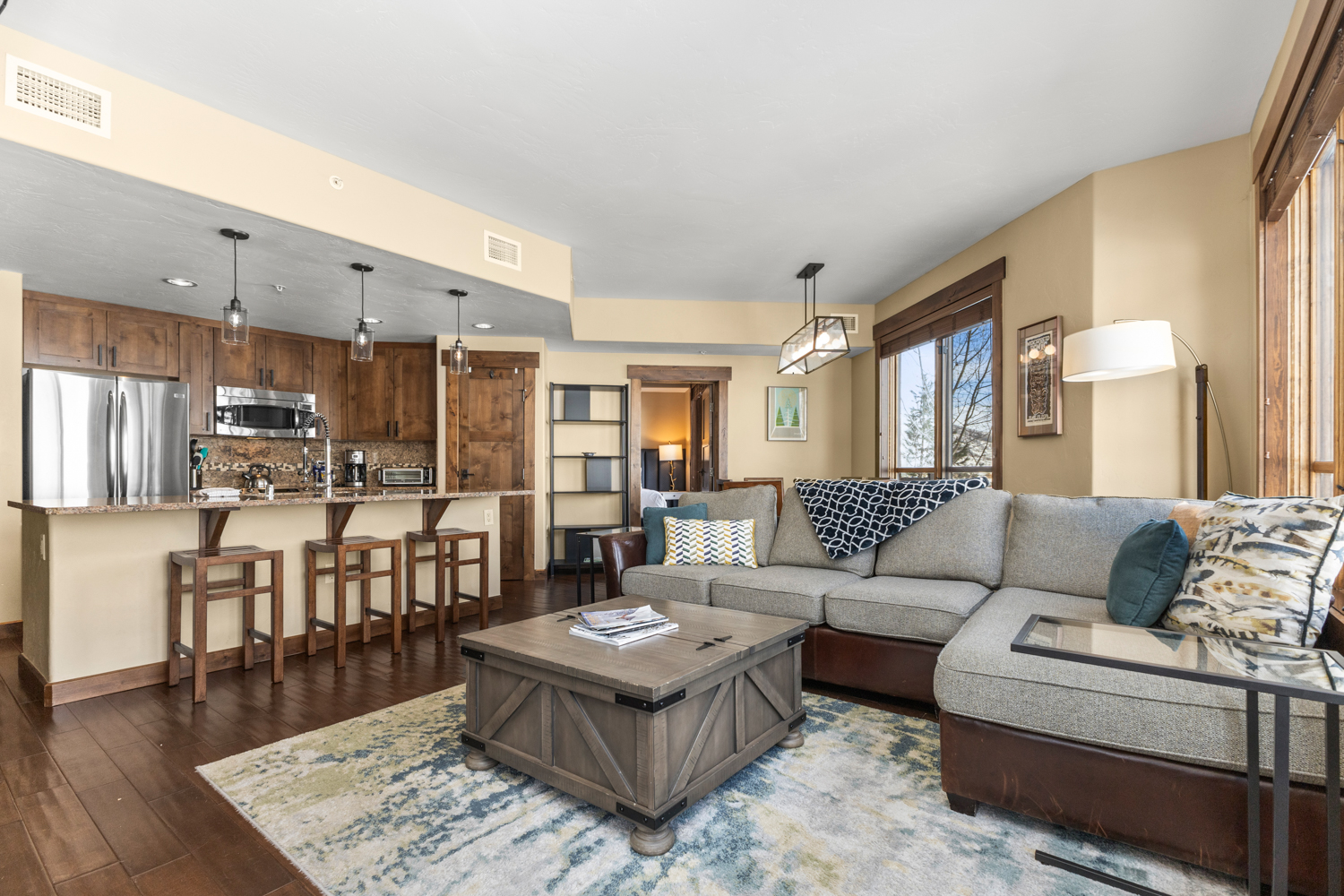 Living Room w/ Kitchen View