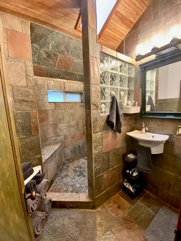 Main bathroom