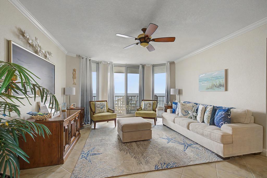 Family room, TV, Gulf view and balcony access