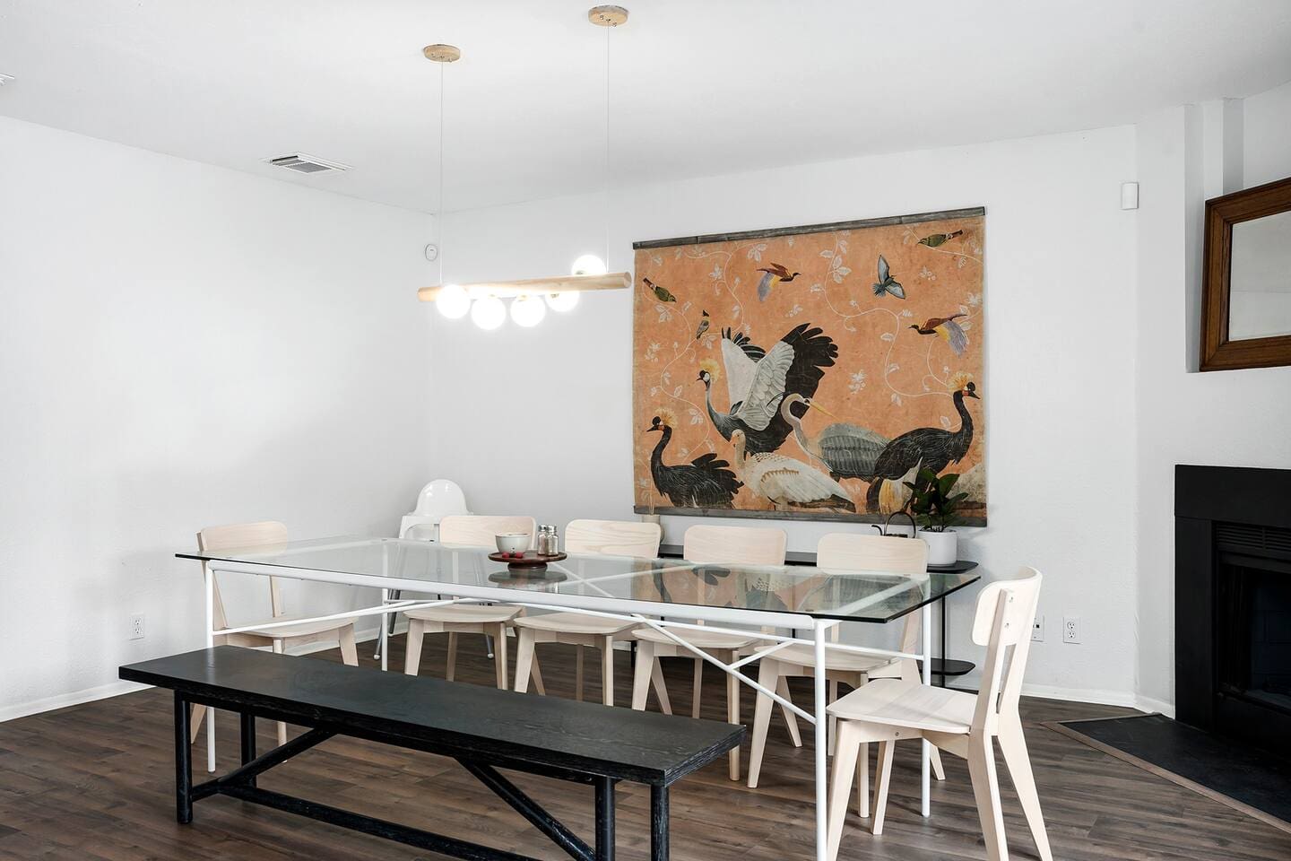Serve your delicious meals easily at the lovely dining table.
