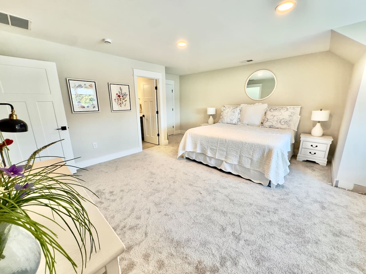 The true luxury of this king suite can't be captured in pics. Guests can never decide which room is their favorite, this " Romantic White Room" or the adjacent whimsical Green Room".We can't wait to read the reviews & see which of the two you prefer.