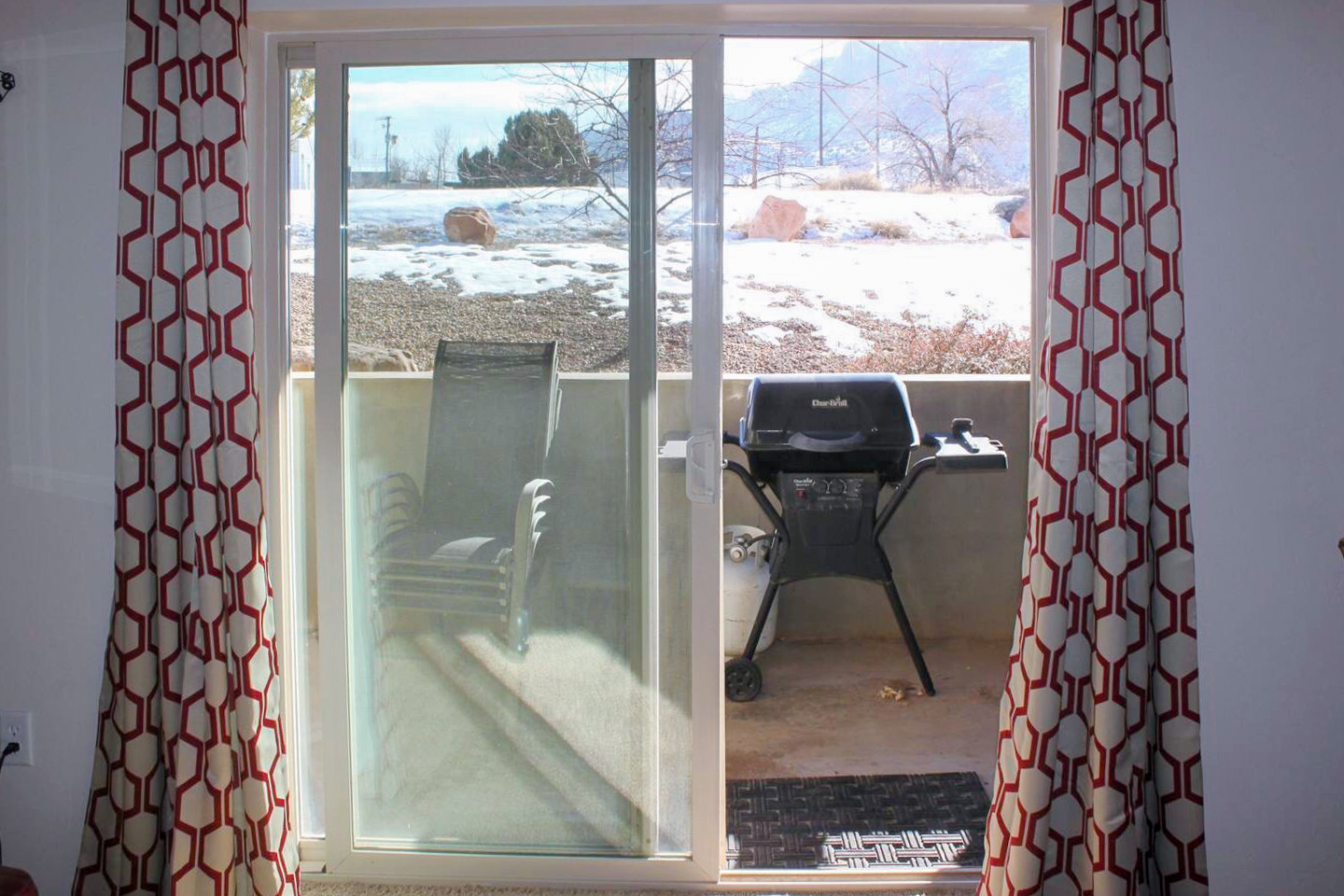 Patio with sliding doors 