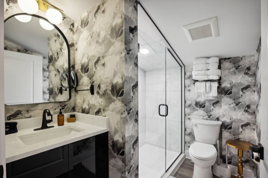 Muhammad Ali Suite Bathroom