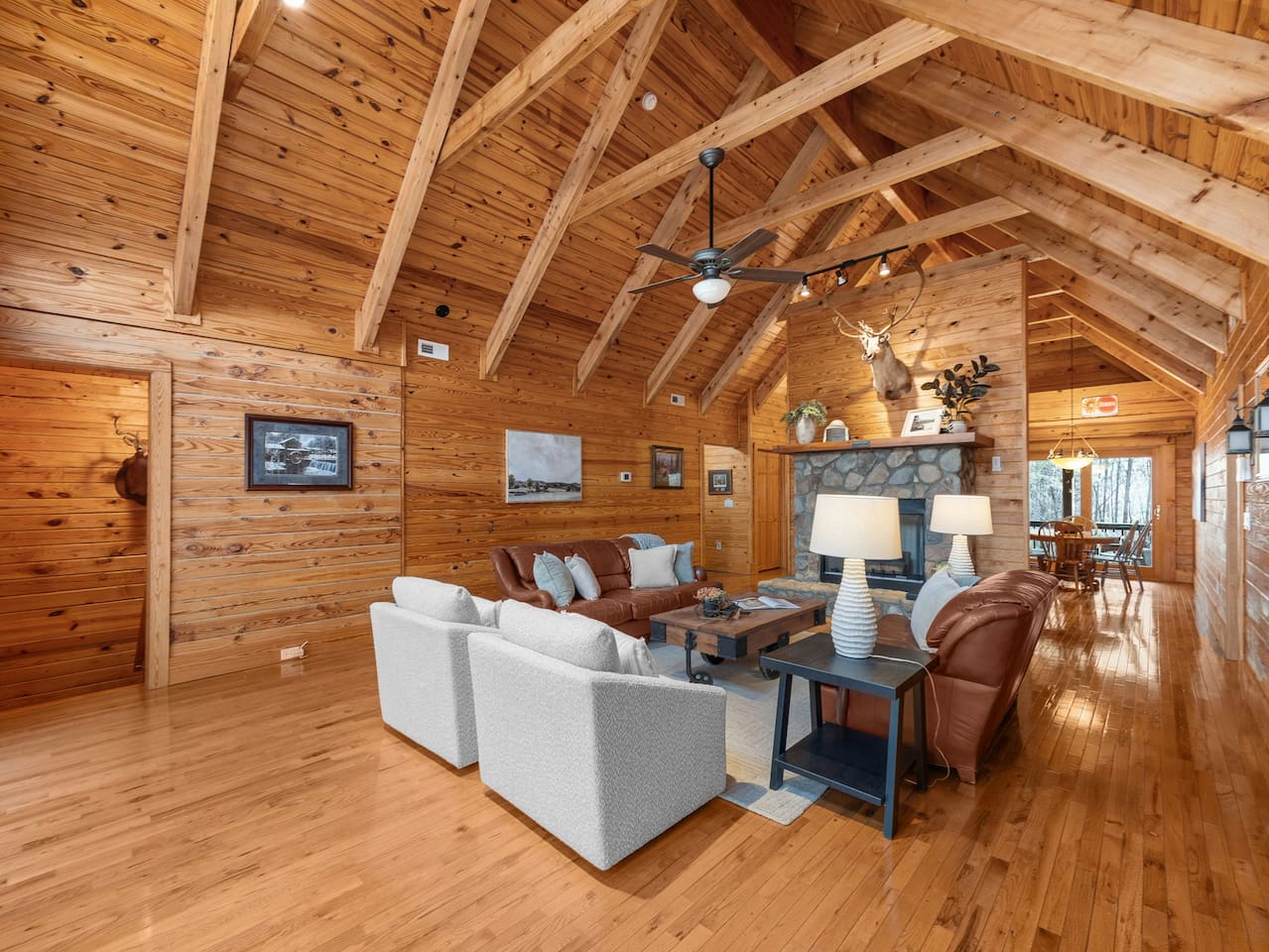 Entering the Caribou Lodge - spacious