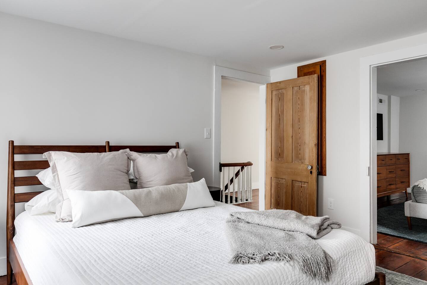 2nd Floor Queen Bedroom: Experience serene mornings in a charming room with stylish décor!