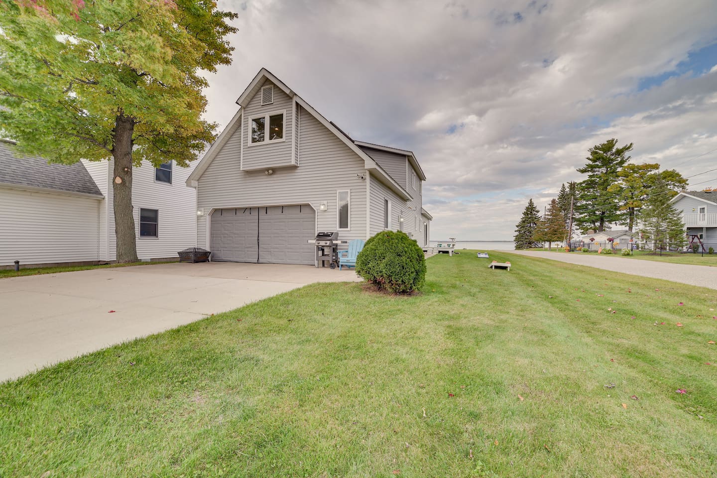Driveway side