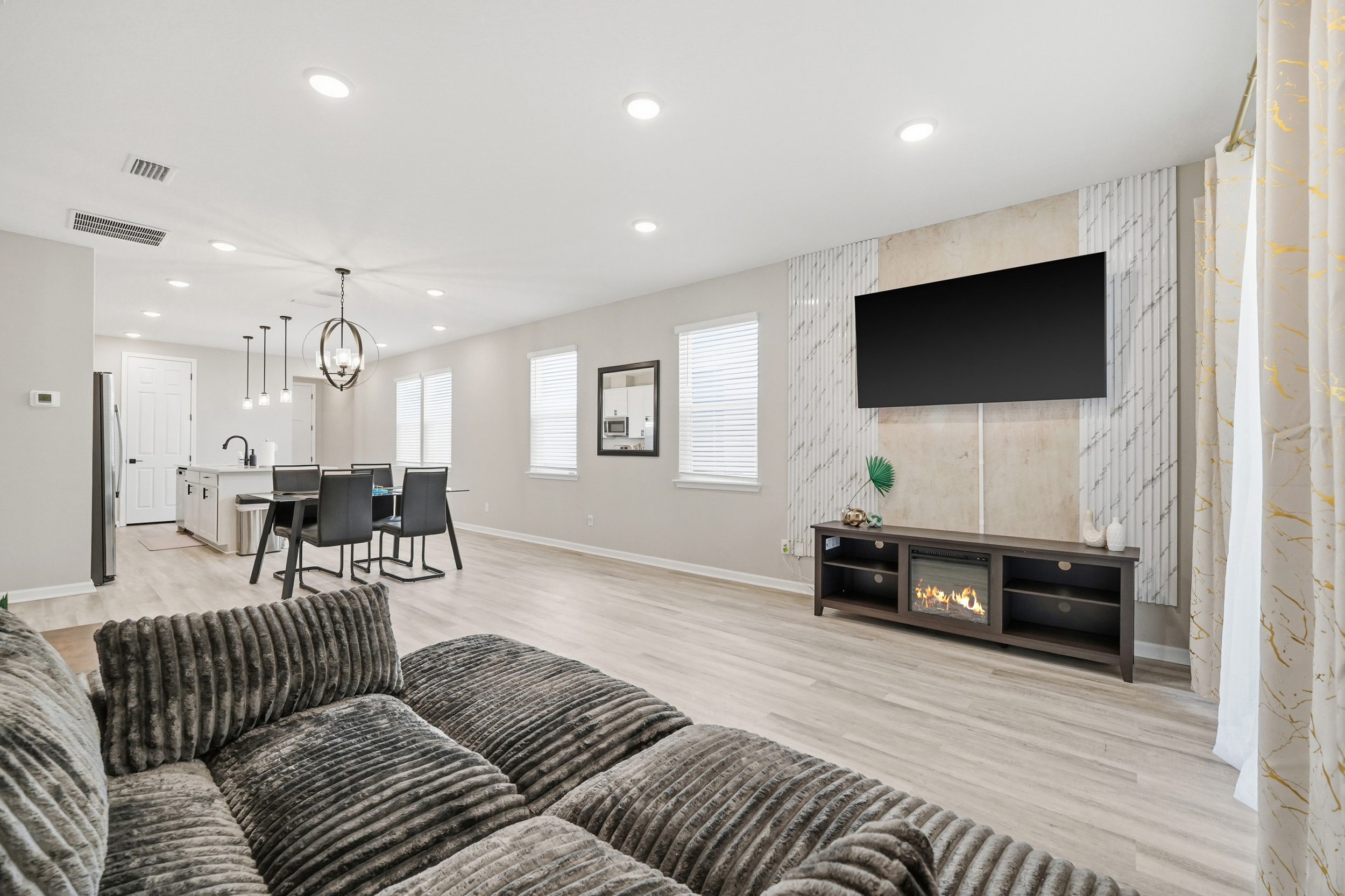 Comfortable 3BR Westside Home | Chill & Relax