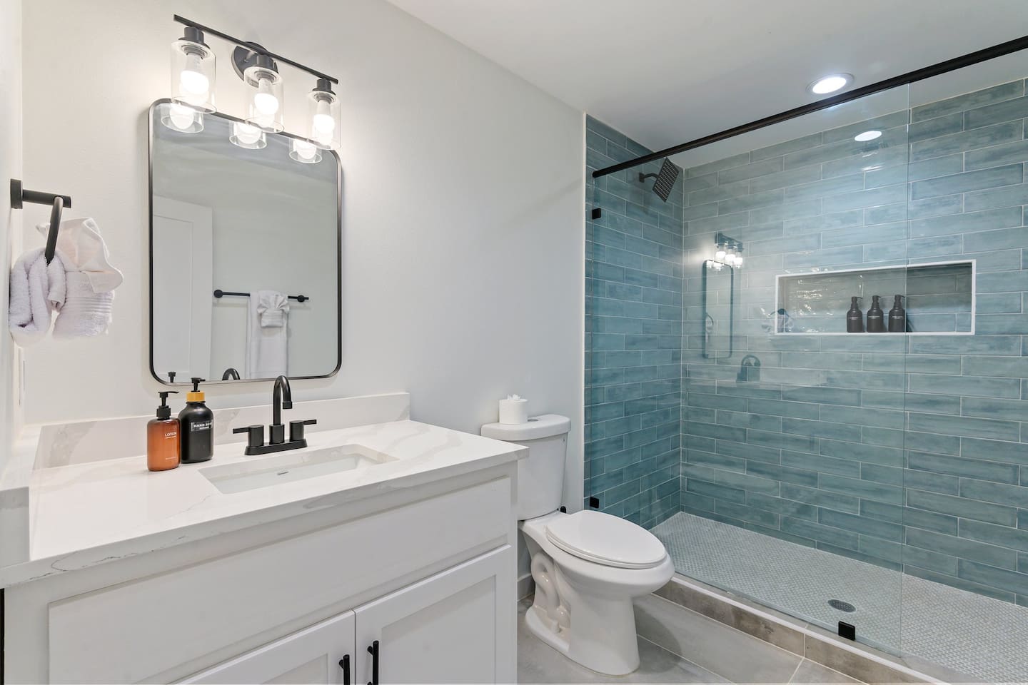 Shared bathroom for guests staying in the bunk room. 