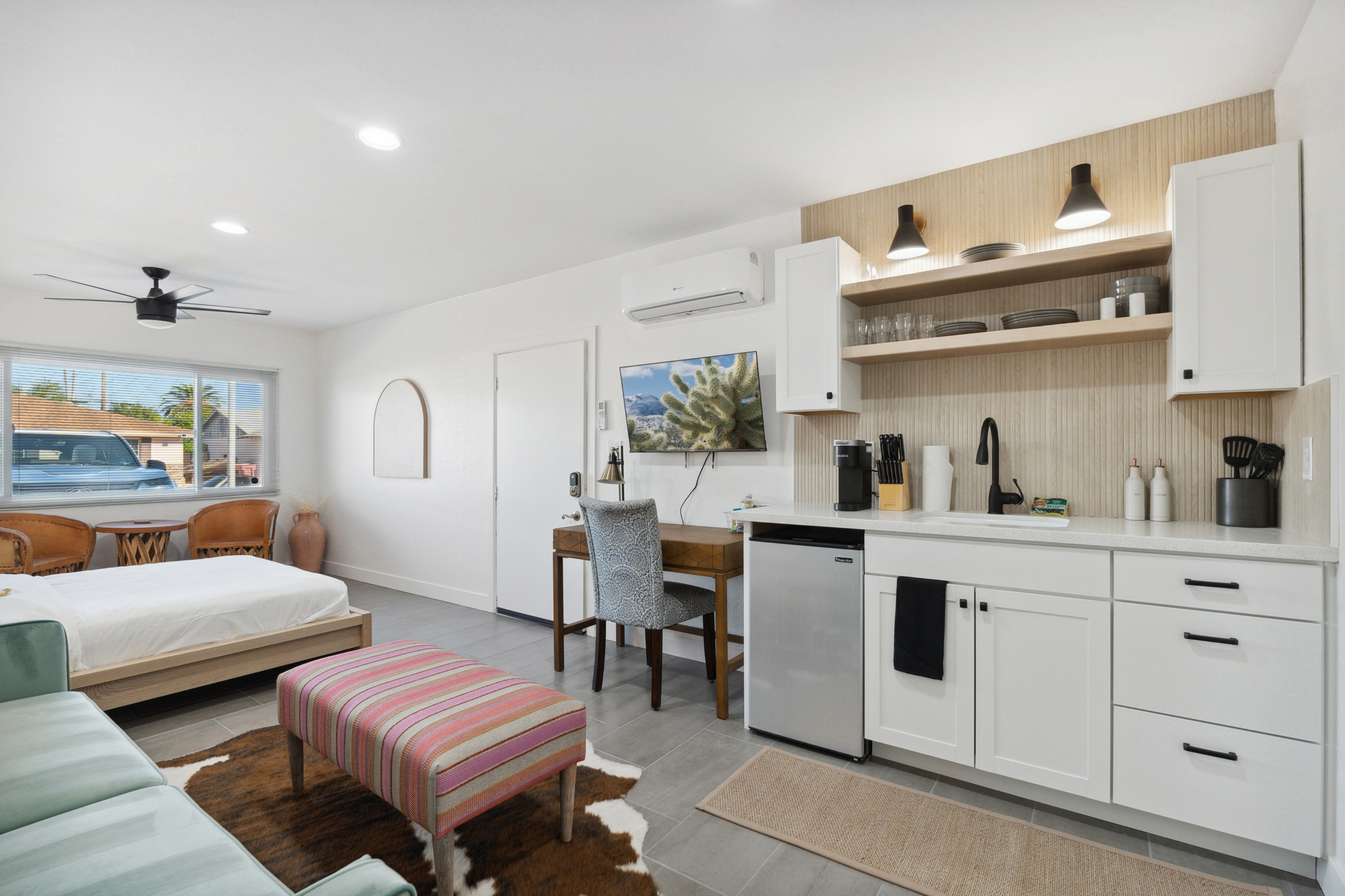 Newly Remodeled Studio | Minutes from Old Town 6