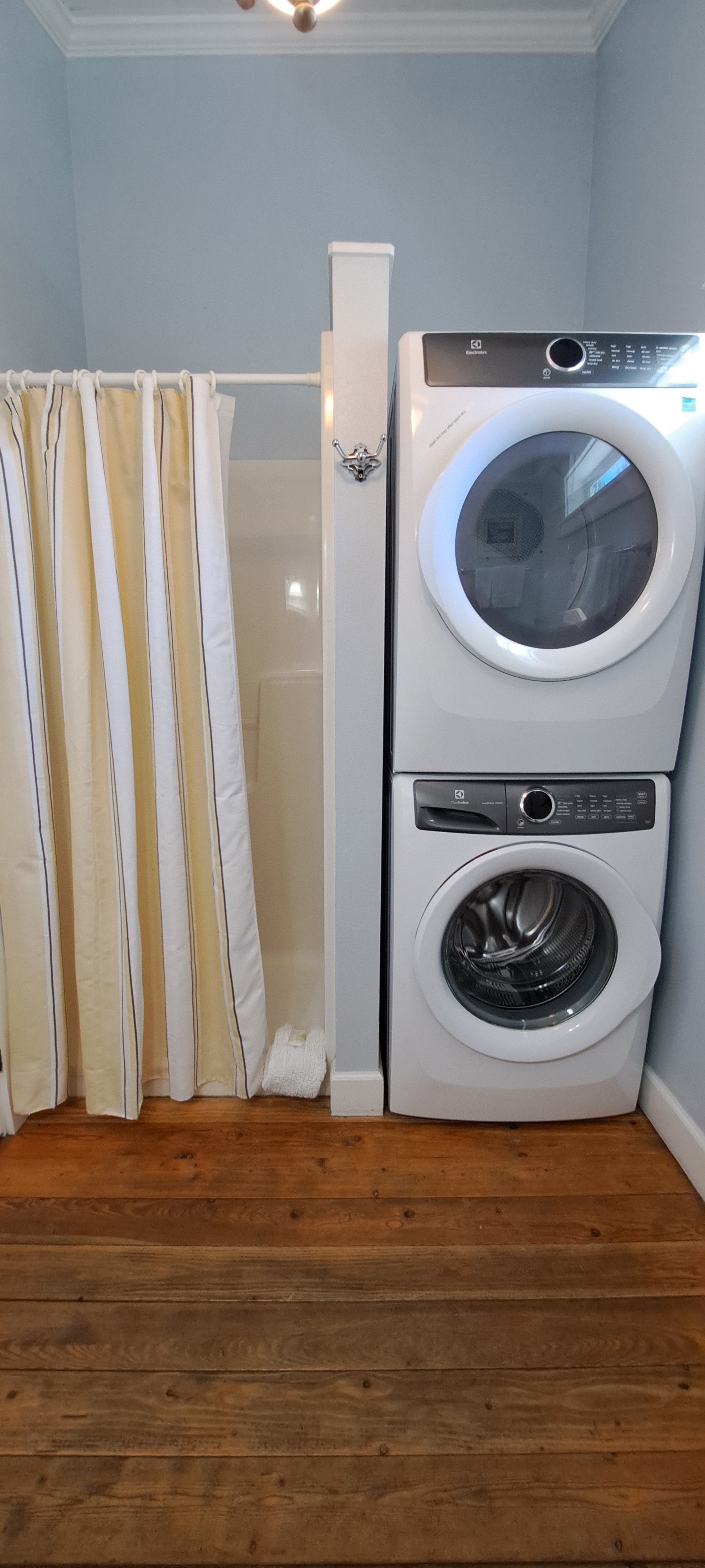 Convenient Bath with Shower and In‑Home Laundry