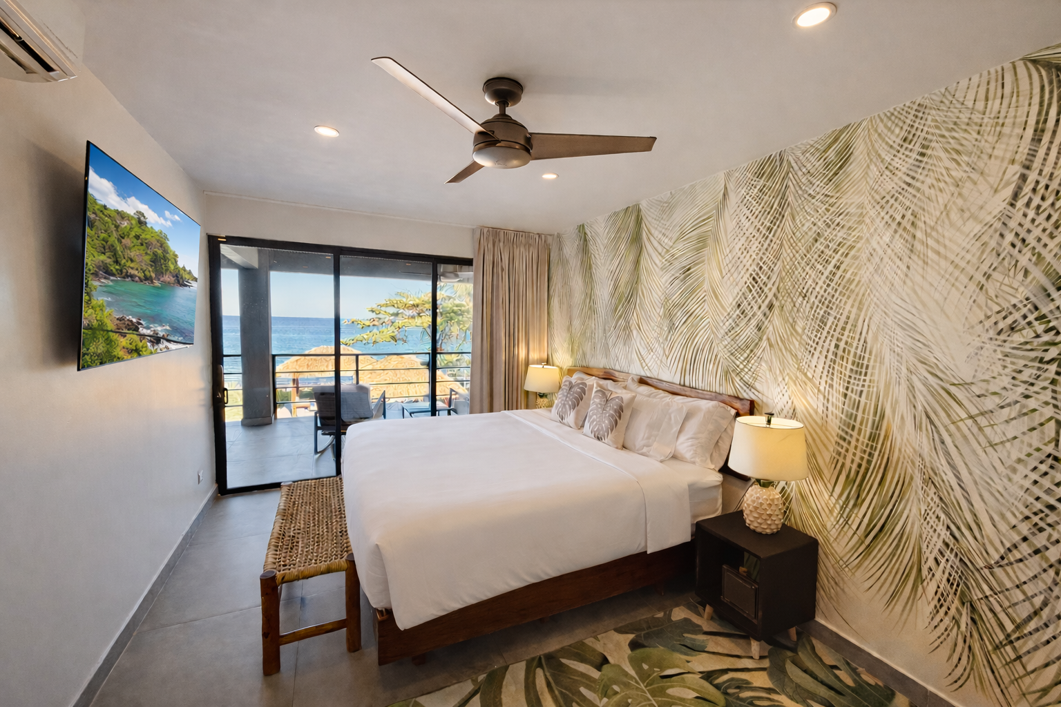 Suite 1 - King Bed or 2 Twin Bed option available