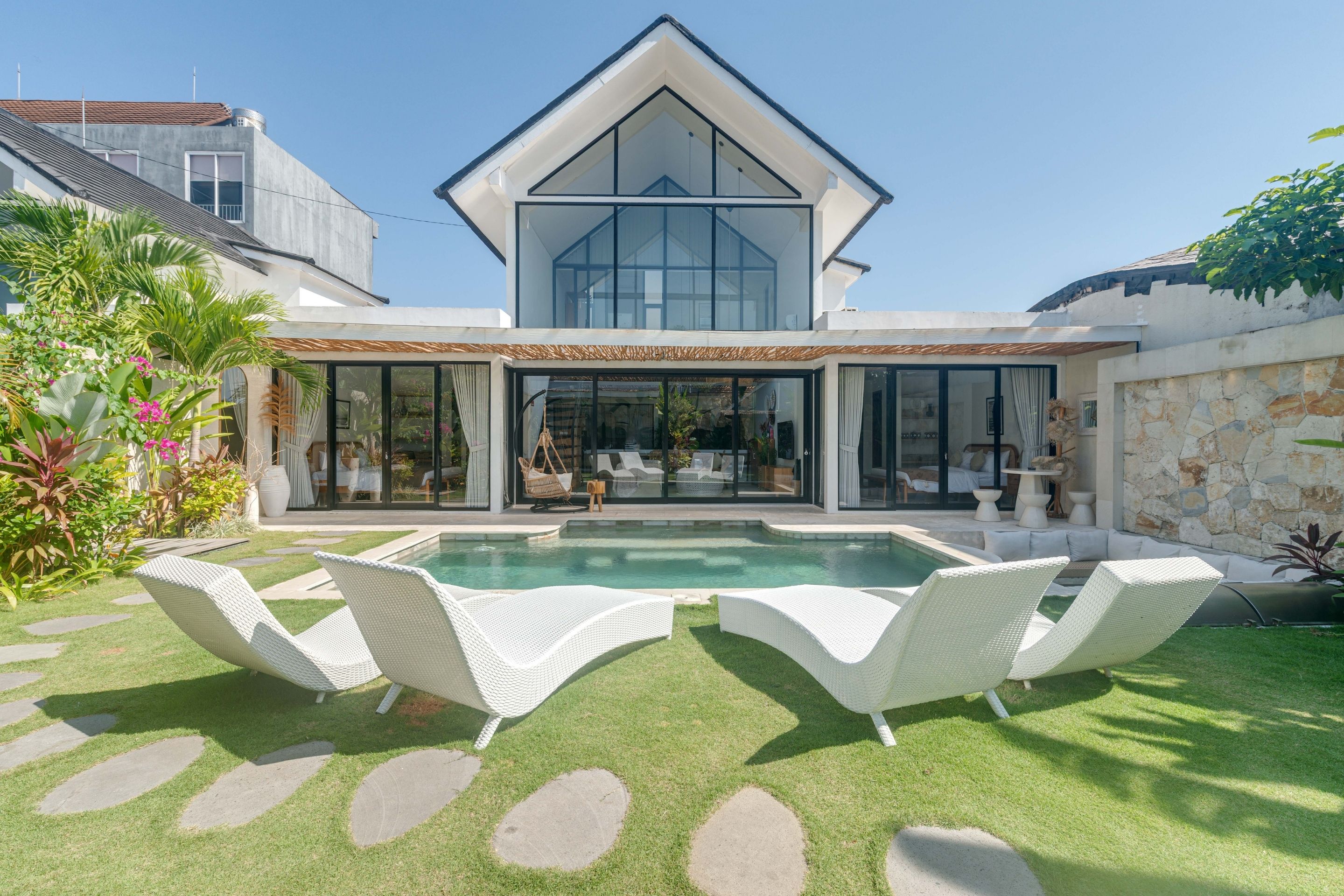 Garden with pool