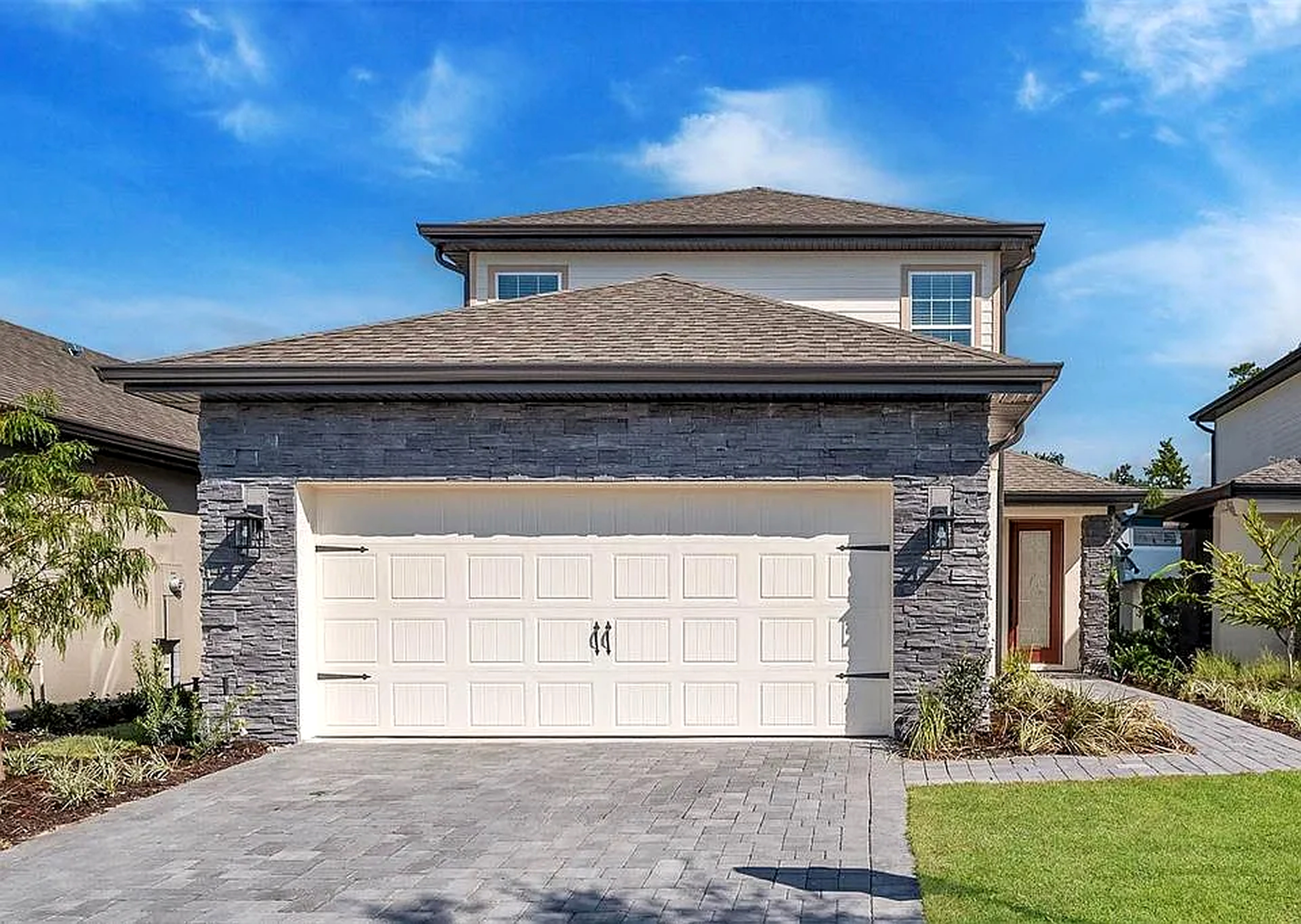 Super spacious new house at Reunion Village!