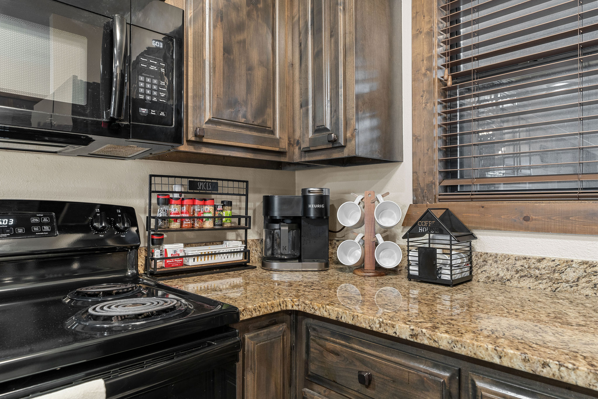 Kitchen with everything you need