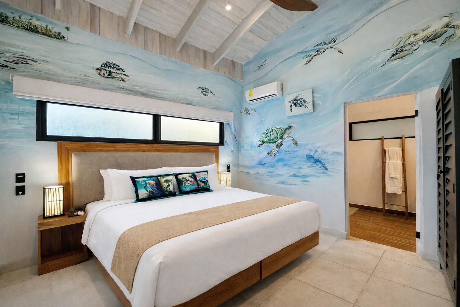 Guest Suite 3 King Bed or 2 Twins 