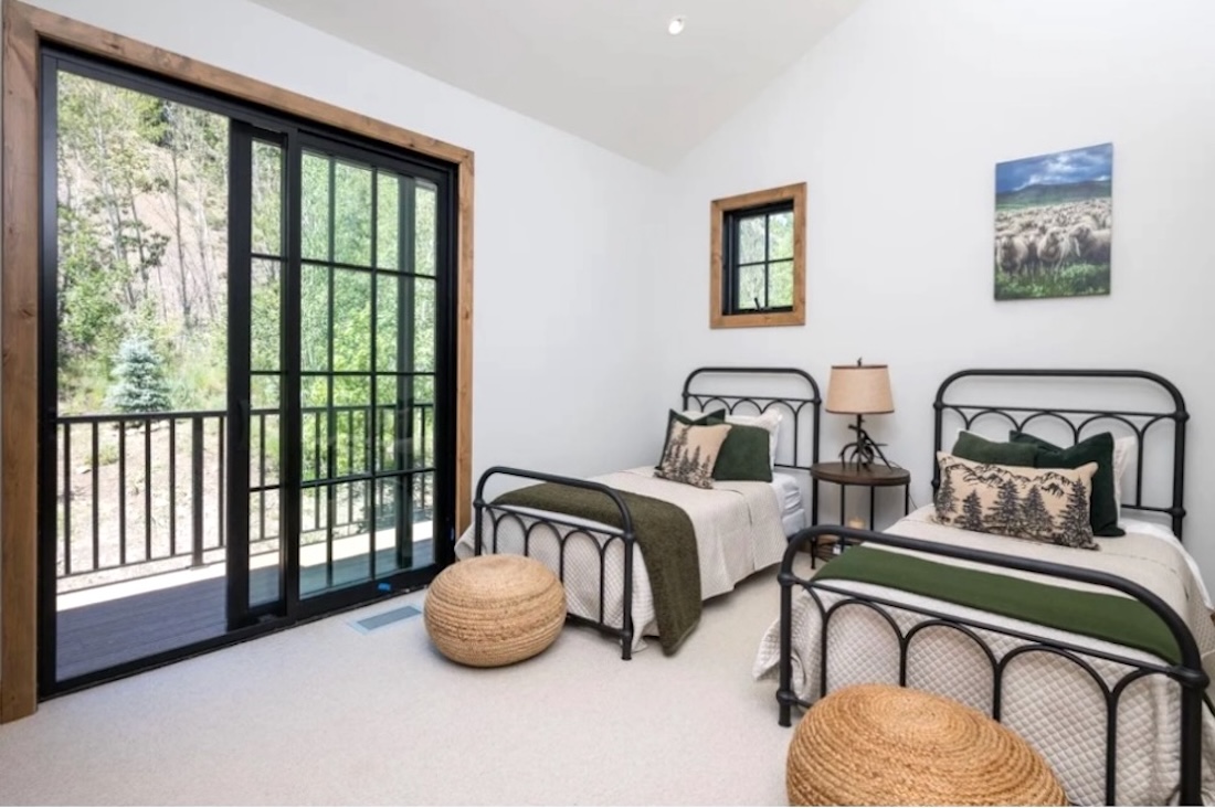 BR 3- Twin Suite with (2) Twin Beds